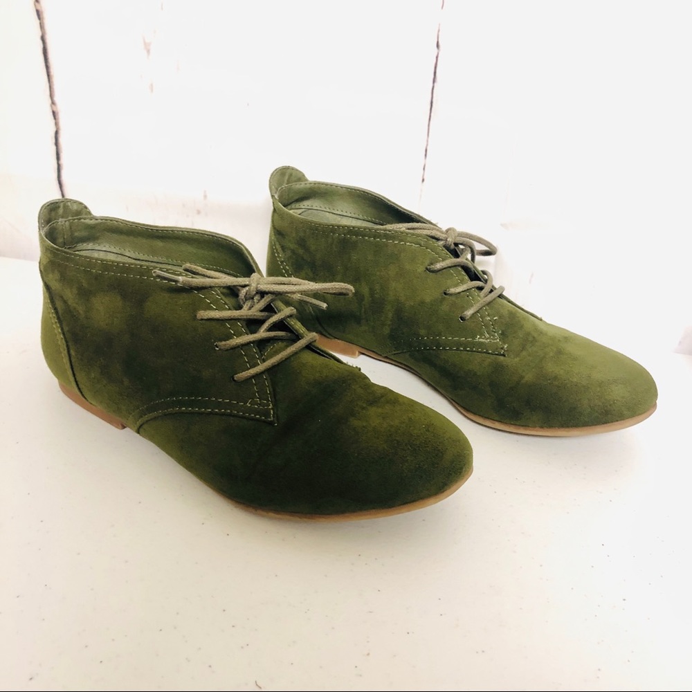 Green moccasins Booties Peter Pan shoes!
